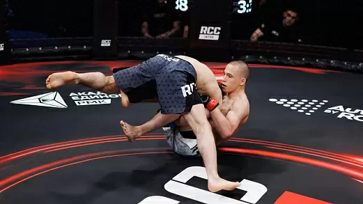 artem-astapenko-vs-ashraf-asoev-obzor-boya