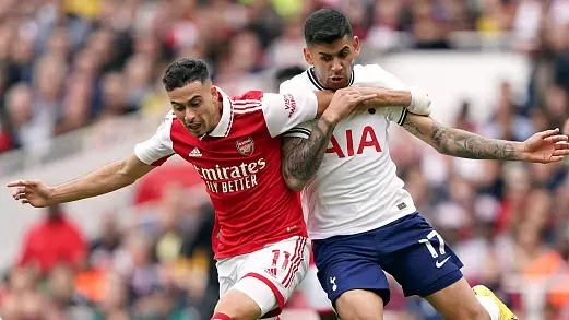 arsenal-tottenkhem-khotspur-obzor-matcha-21-tura-2025