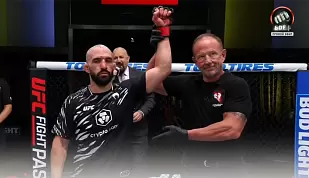 dzherad-gordon-nokautiroval-tiago-moyzesa-na-ufc-vegas-106