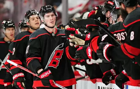 nkhl-obzor-matchey-pervogo-raunda-pley-off-kubka-stenli-23-04-2025