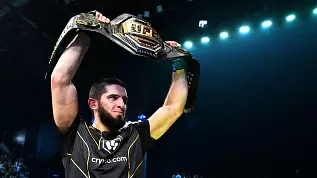 islam-makhachev-osvobodil-titul-chempiona-ufc-v-legkom-vese