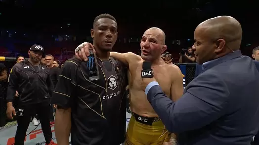 dzhamal-khill-osvobodil-titul-chempiona-ufc-v-polutyazhelom-vese
